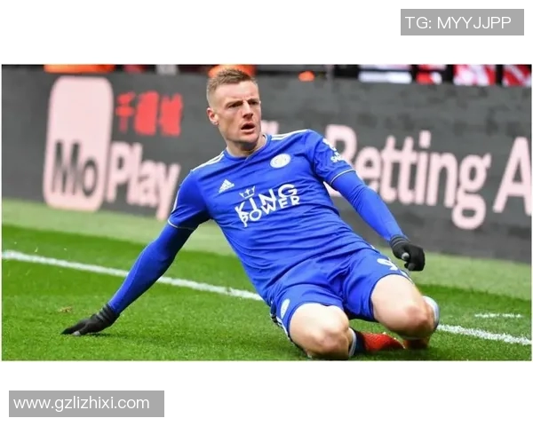 足球明星32号球员的传奇故事与辉煌成就揭秘 足球明星32号球员的传奇故事与辉煌成就揭秘