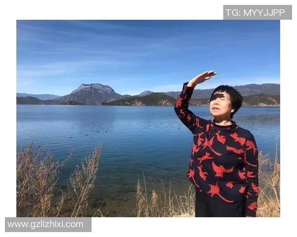 知名足球明星妻子美丽瞬间大揭秘她们的风采与魅力尽在其中