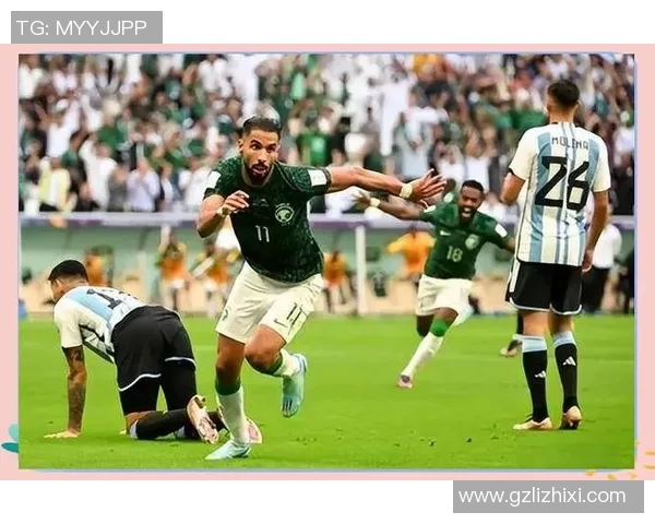 足球明星赠送豪车视频引发热议球迷们的狂欢与期待交织在一起