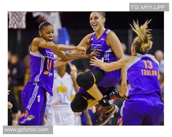 长臂篮球明星的传奇之路与技术解析，如何在赛场上展现超凡的身高优势