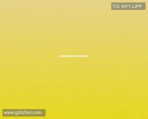 篮球明星手臂往后挥舞瞬间展现力量与优雅的完美结合 篮球明星手臂往后挥舞瞬间展现力量与优雅的完美结合
